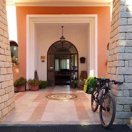 Pausania Inn-3