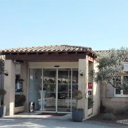 Logis Hôtel Fabian des Baux-3
