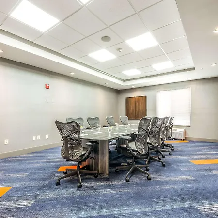 Hilton Garden Inn Beaumont-2
