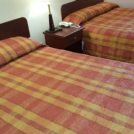 Econo Lodge-2