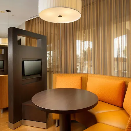 Courtyard By Marriott San Antonio Lackland-3