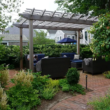 Brass Lantern Inn-3