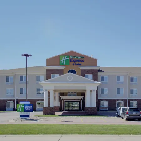 Holiday Inn Express & Suites Le Mars By Ihg-2