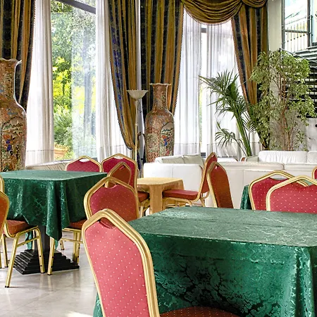 Hotel Internazionale Terme-3