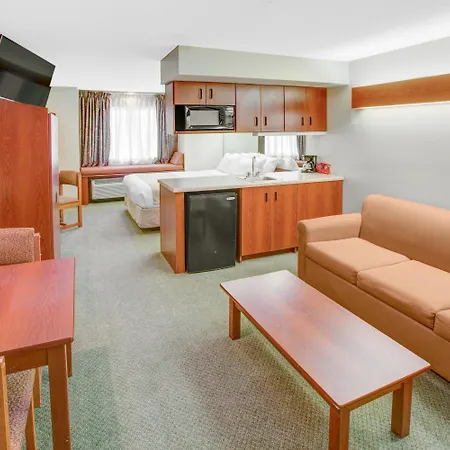 Microtel Inn & Suites By Wyndham Hattiesburg-3