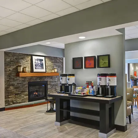 Hampton Inn Lewisburg-2