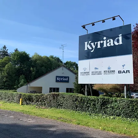 Kyriad Sedan-2