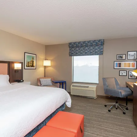 Hampton Inn Warsaw-3