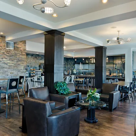 Oxford Suites Silverdale-2