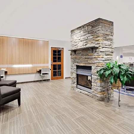 Microtel Inn & Suites By Wyndham Middletown-3