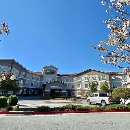 Holiday Inn Express & Suites Beaumont - Oak Valley By Ihg-3