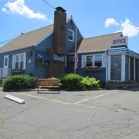 Mayflower Motel Milford-3
