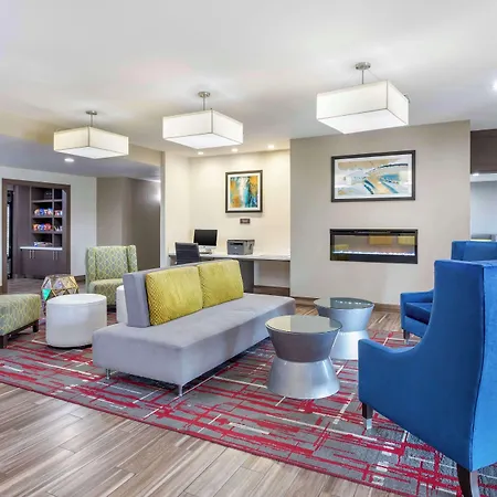 Best Western Plus Mansfield Inn & Suites-2