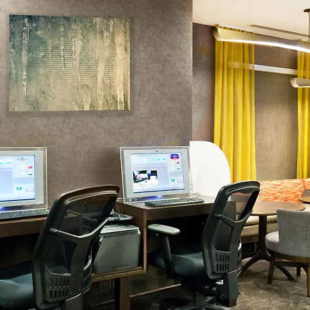 Springhill Suites Chesapeake Greenbrier-3