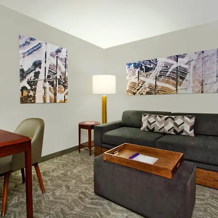 Springhill Suites Chesapeake Greenbrier-2