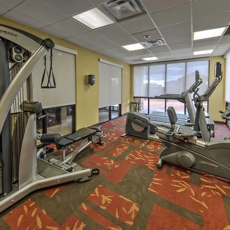 Courtyard By Marriott Midland-3