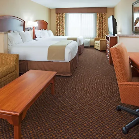 Holiday Inn Express & Suites Mitchell By Ihg-2
