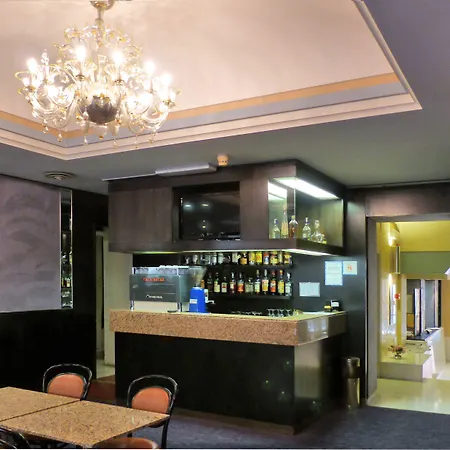 Hotel Centrale Byron-3