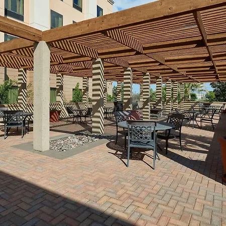 Hampton Inn & Suites Longview North-2