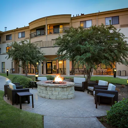 Courtyard By Marriott Norman-2