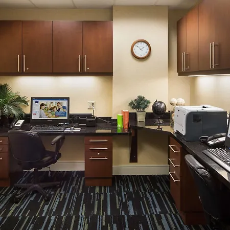 Hampton Inn & Suites Little Rock-Downtown-2