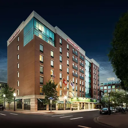 Hampton Inn & Suites Little Rock-Downtown-3