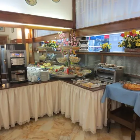 Hotel Italia City Center-3