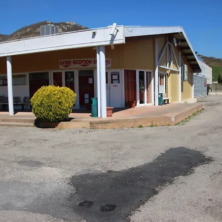 Cit'Hotel Restaurant Du Bowling De Millau-3