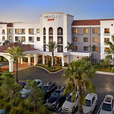 Courtyard By Marriott Stuart-2