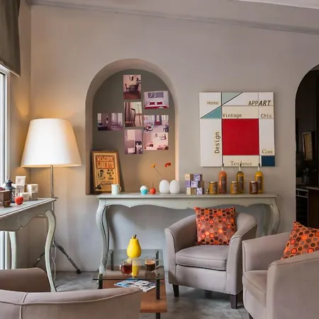 Hotel Edmond Rostand-2