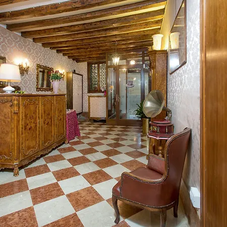 Hotel Mezzo Pozzo-2