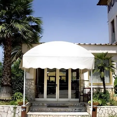 Hotel Salaria-3