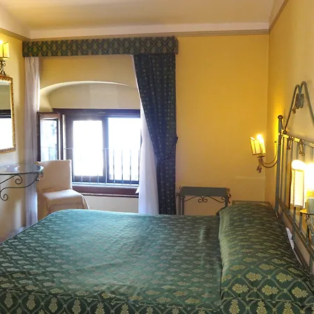 Hotel Centrale Europa-3