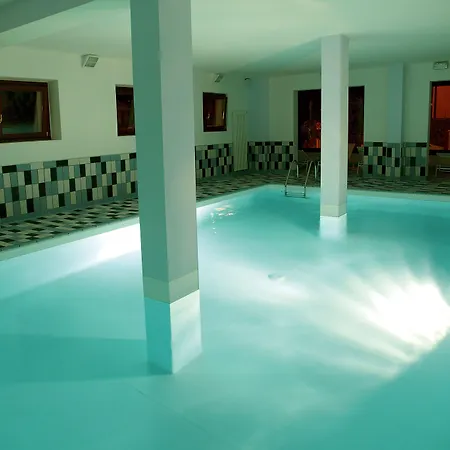 International Hotel-3