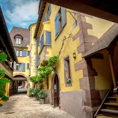 Hôtel De La Couronne-3