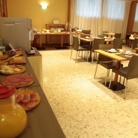 Hotel Roma-3