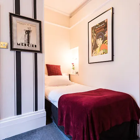 Paskins Town House-3