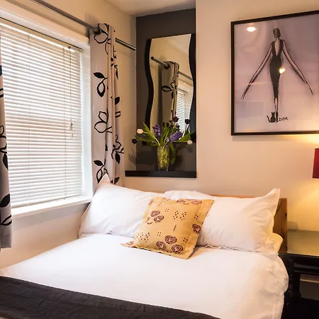 Paskins Town House-2