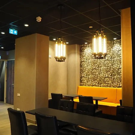Blossoms City Hotel-2