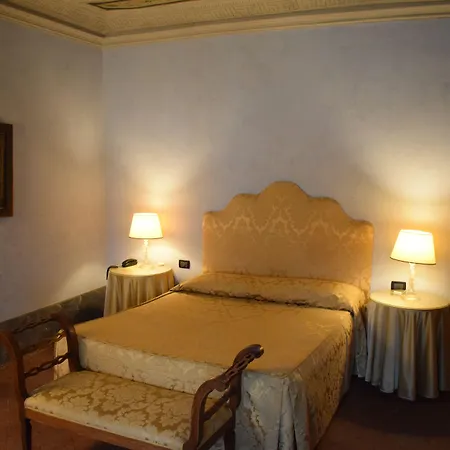 Palazzo Tucci Residenza d'epoca-2