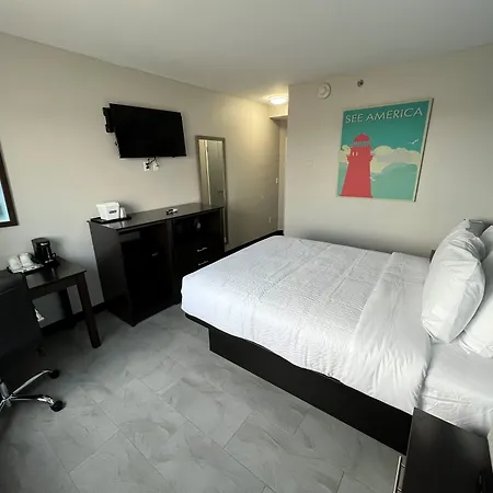 Travelodge By Wyndham Queens-3
