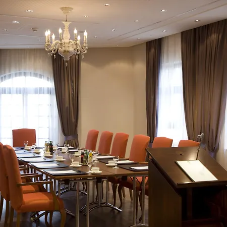 Relais & Chateaux Buelow Palais-2