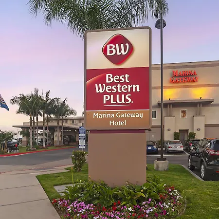 Best Western Plus Marina Gateway Hotel-3