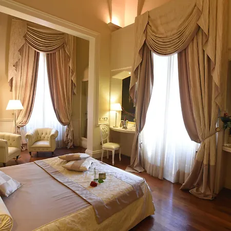 Suite Hotel Santa Chiara-3