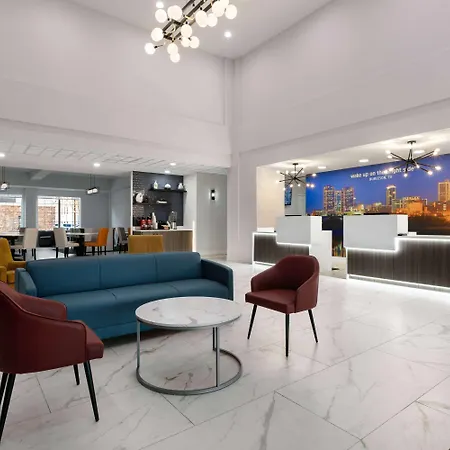 La Quinta Inn & Suites By Wyndham Ft Worth-Burleson-2