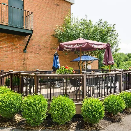 Quality Inn Lewisburg-3