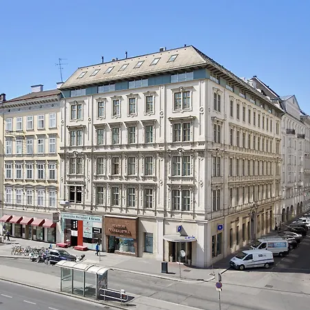 Living Hotel an der Oper-2