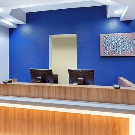 Microtel Inn And Suites By Wyndham-3
