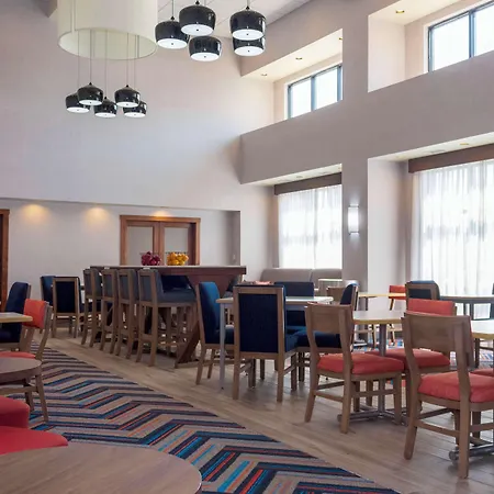 Hampton Inn & Suites Riverton-3