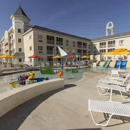 Cedar Point Hotel Breakers-2